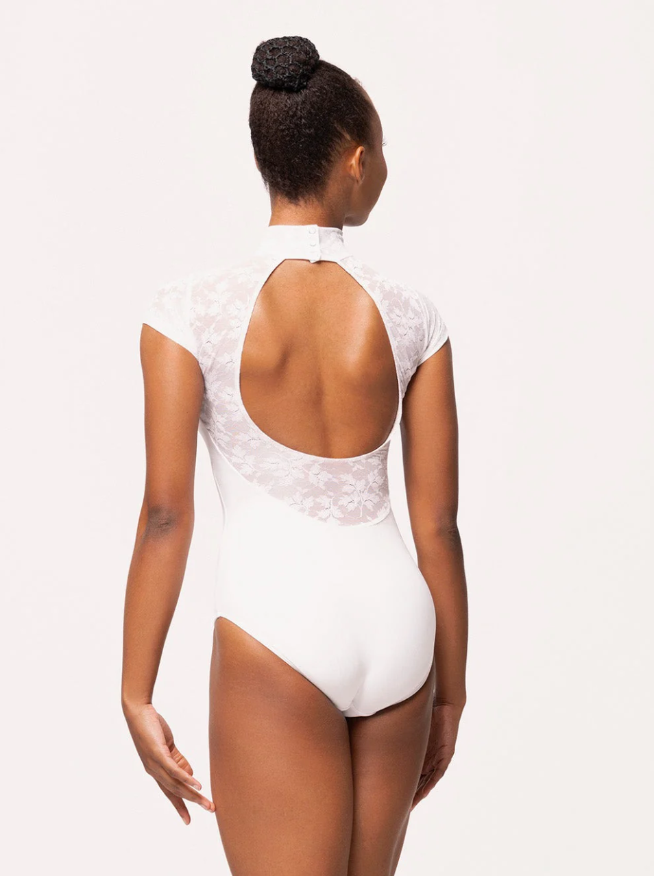Elizabeth Leotard - Elevé