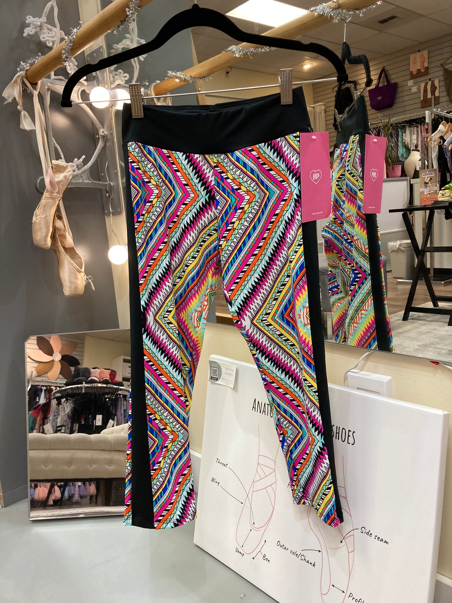 Zig Zag Capri Leggings